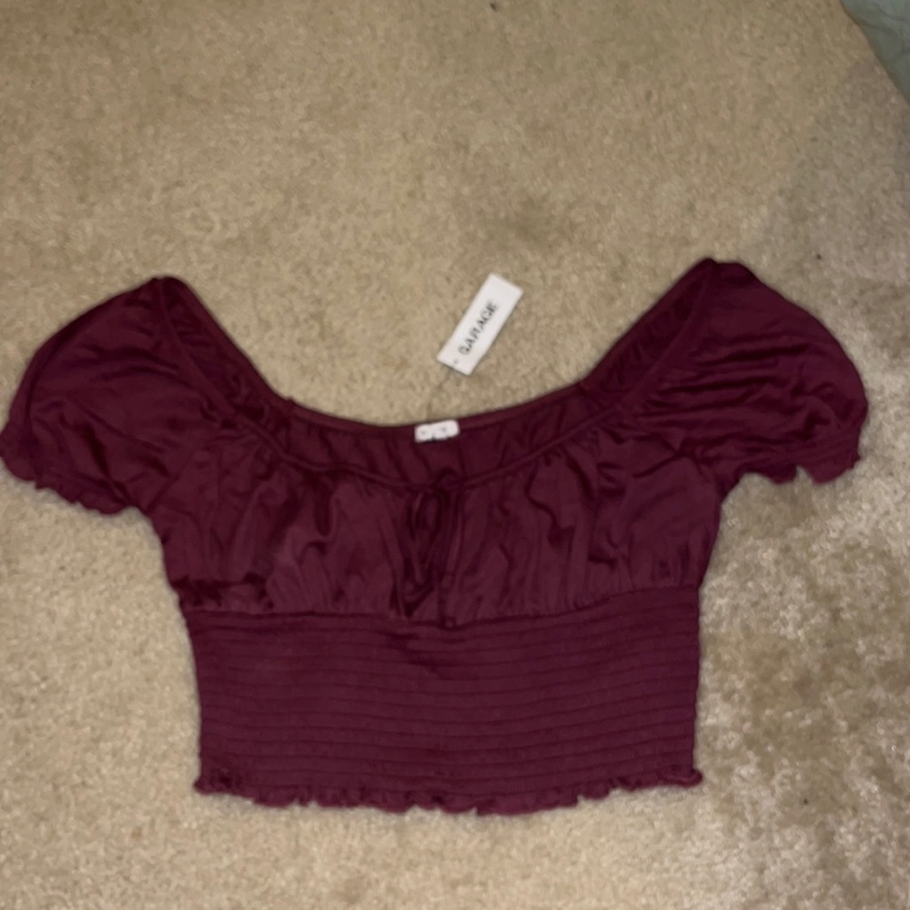 Maroon square neck, slight puff sleeve crop top.
